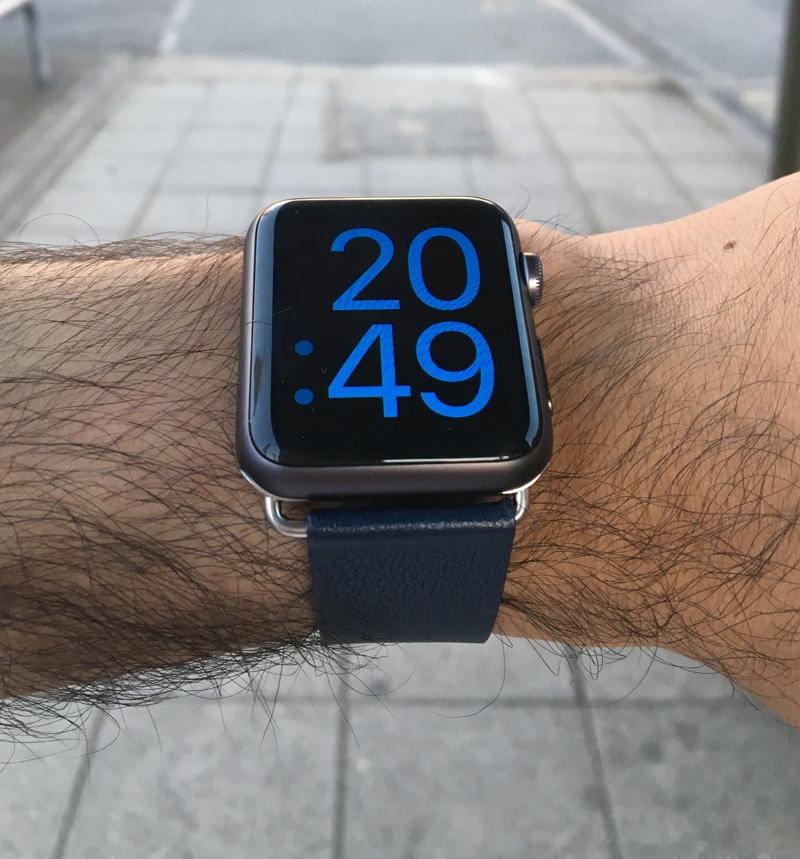 Olixar Apple Watch Strap (2)
