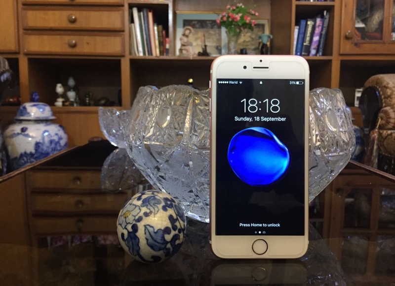 How To Get iPhone 7's Exclusive Blob Live Wallpaper On Your Device - iOS  Hacker
