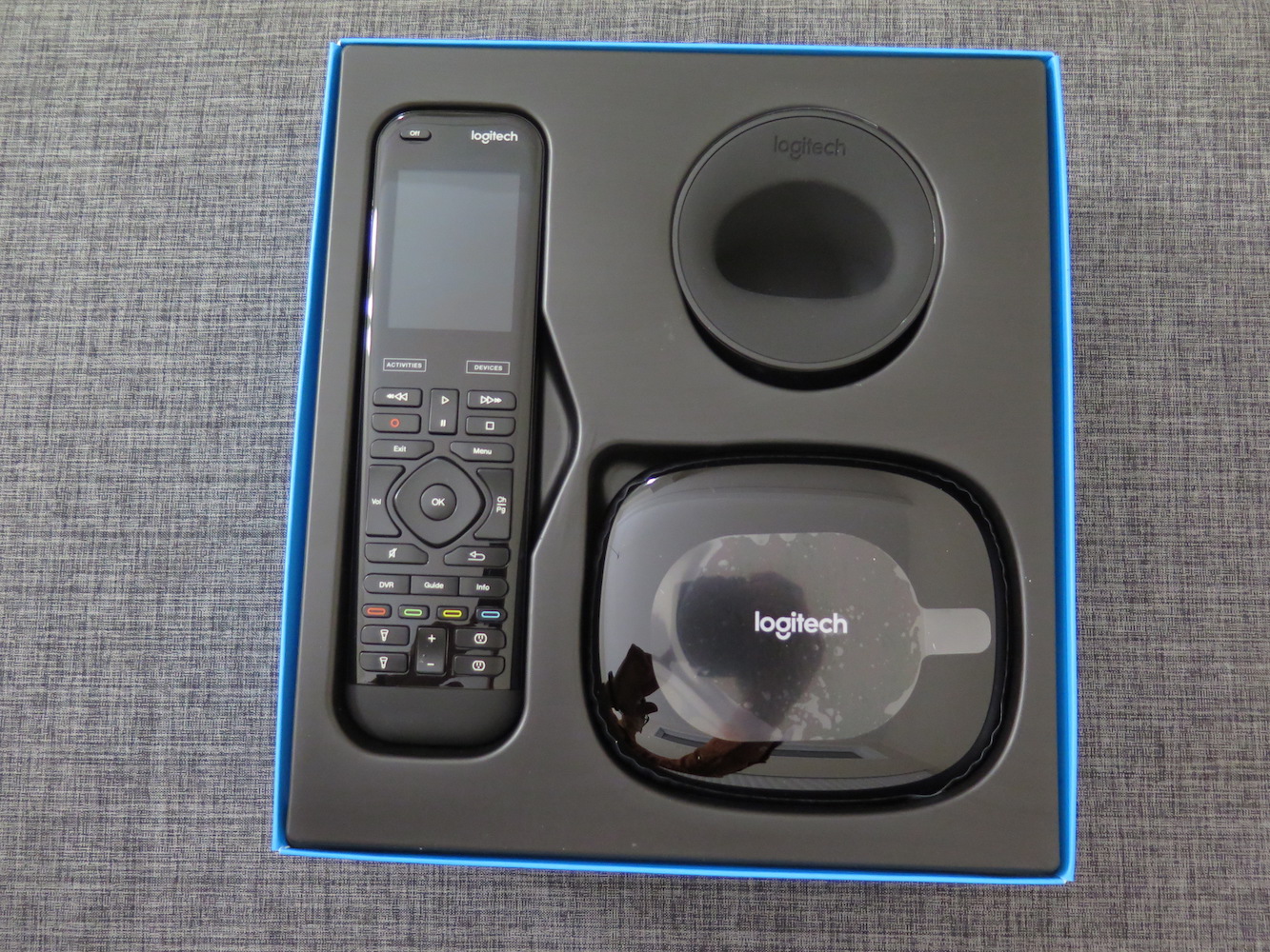 Logitech Harmony Remote 895 Universal Remote Control Review