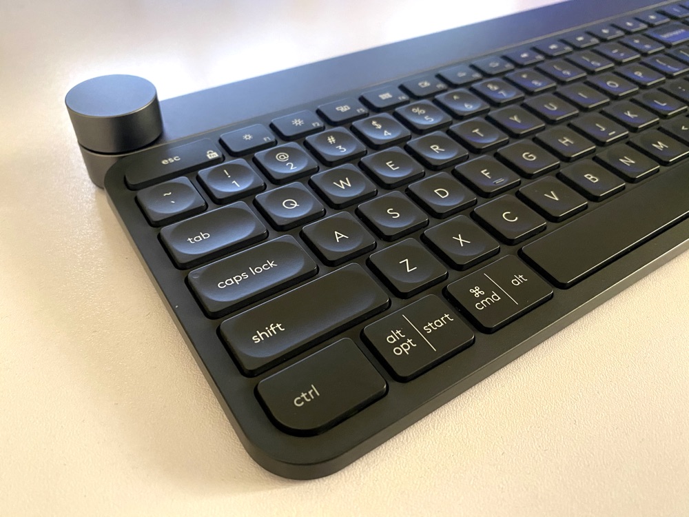 logitech command key