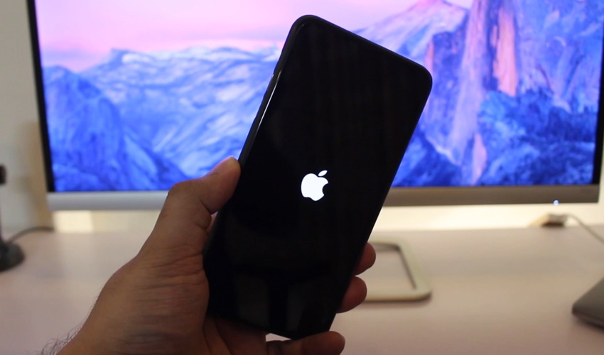 how to turn off iphone that has black screen