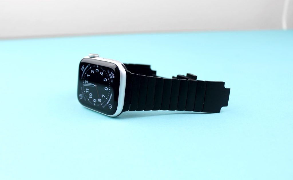 A look at 5 Apple Watch knockoff bands
